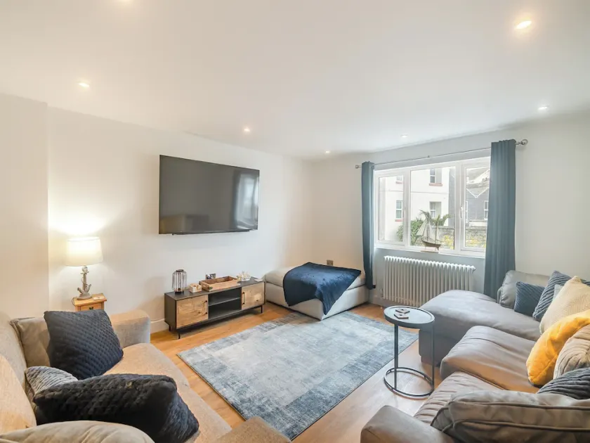 4 Schlafzimmer Unterkunft in Teignmouth - Image 1