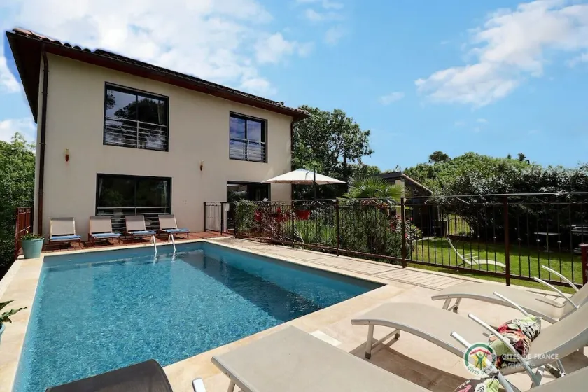 Casa / villa / chalet - Aubenas - Image 1