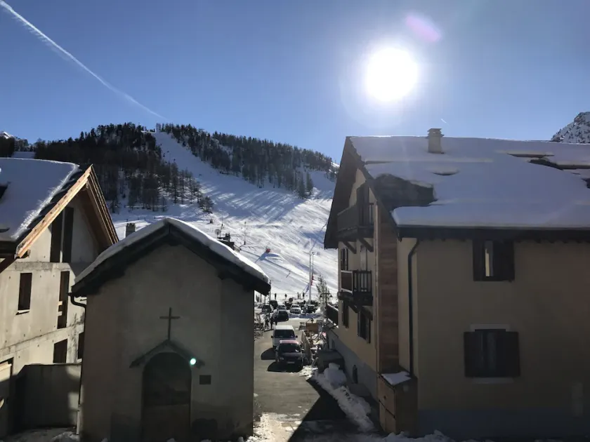 Appartamento con 2 camere da letto con vista sulle piste - Image 1