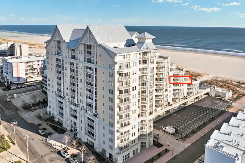 512 - Amazing views, private Atlantic Ocean beachfront & pool next to Cape May! - Image 1