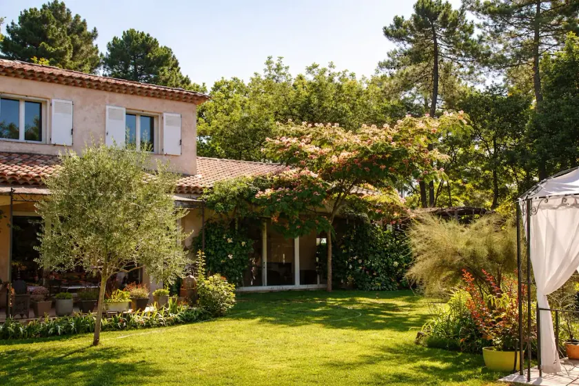 House / Villa - MONTAUROUX - Image 1
