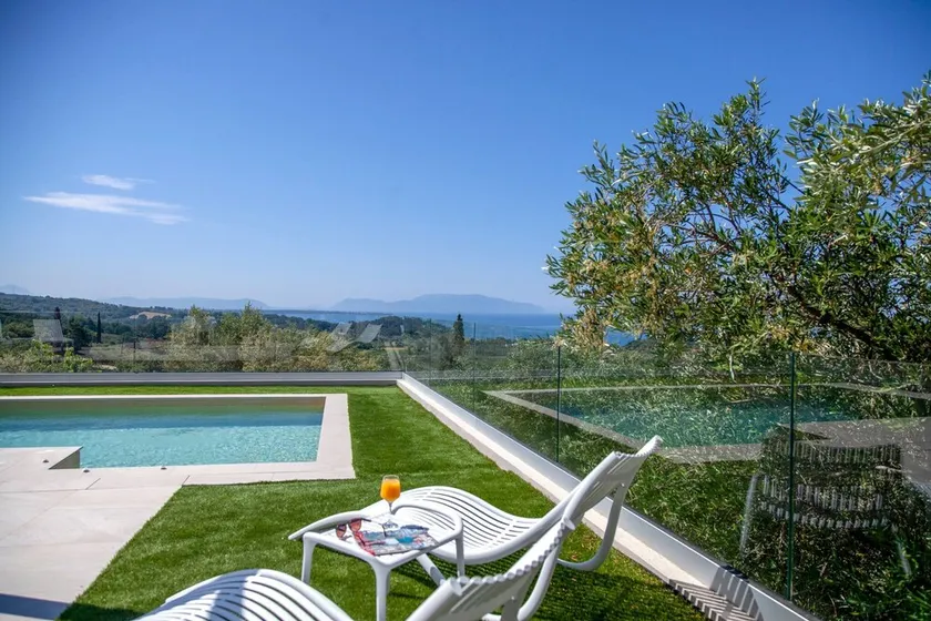 LUMIERE VILLA ANDROMEDA 3 - Image 1