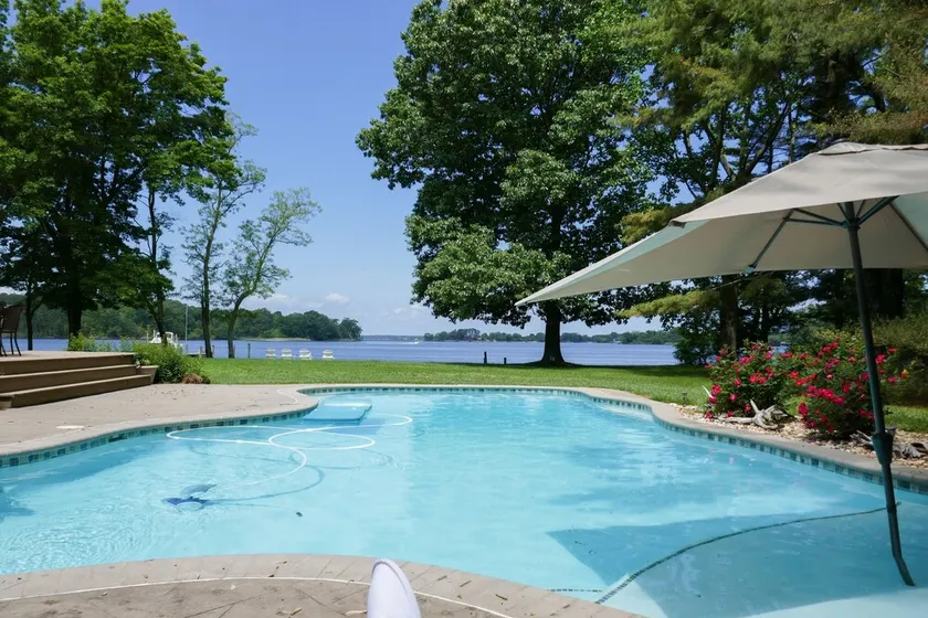 Modern St Michaels estate -Pier, Pool, Gas fire pit, Bikes, Kayaks - Image 1