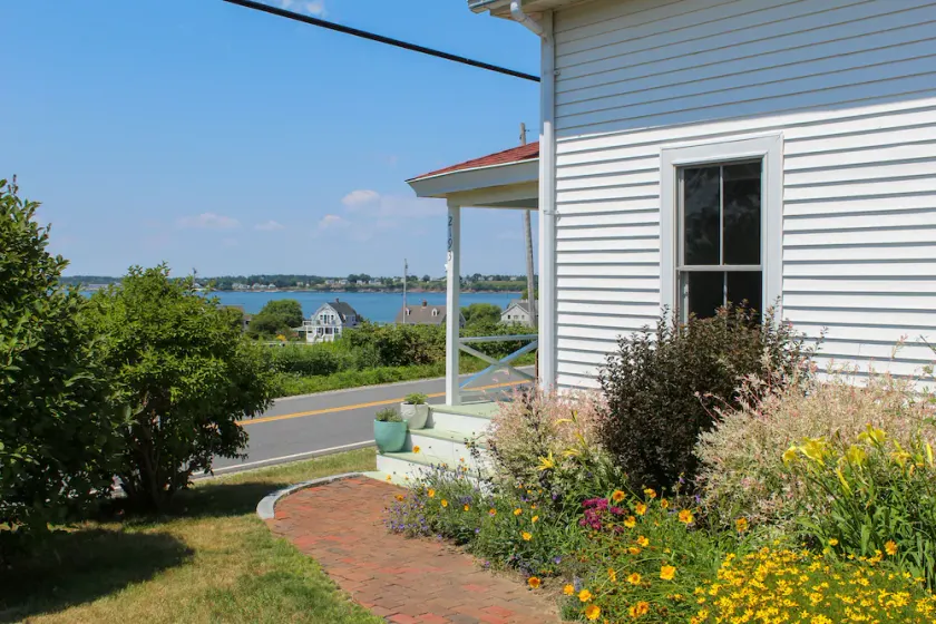The Beach Rose - 3BR, 2BA home perched overlooking picturesque Mackerel Cove - Image 1