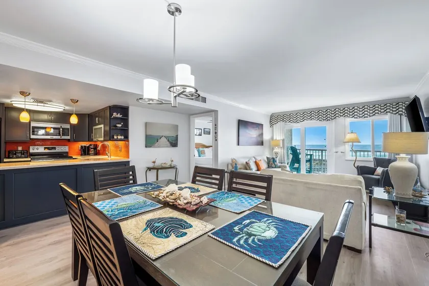 320- Beautifully remodeled Beachfront Condo, spectacular views - Image 1
