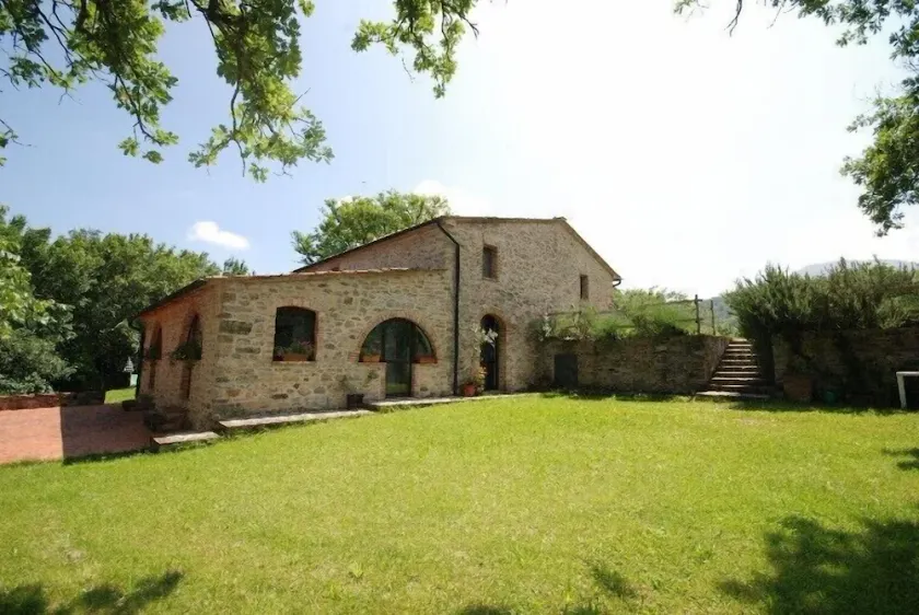 house for numerous families and groups of friends. Pets welcome - Image 1