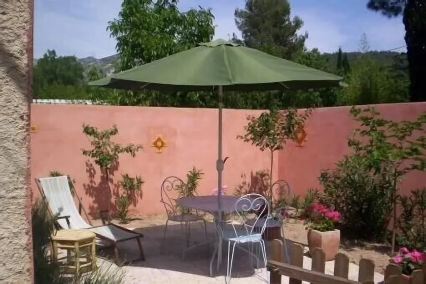 Between hills and sea, in PROVENCE small independent LOFT, quiet, luxurious comfort - Image 1