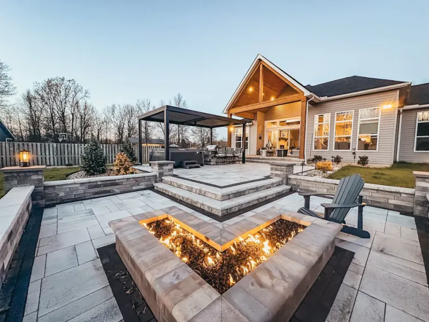 FeralWoods Private Estate With Hot Tub - Image 1