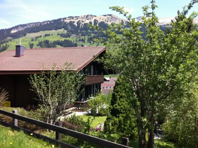 Apartamento vacacional con jardín | Esquí cercano | Acepta mascotas - Image 1