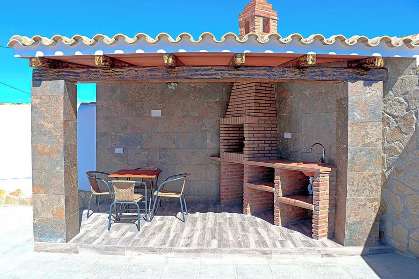 Neue Villa mit privatem Pool - Image 1