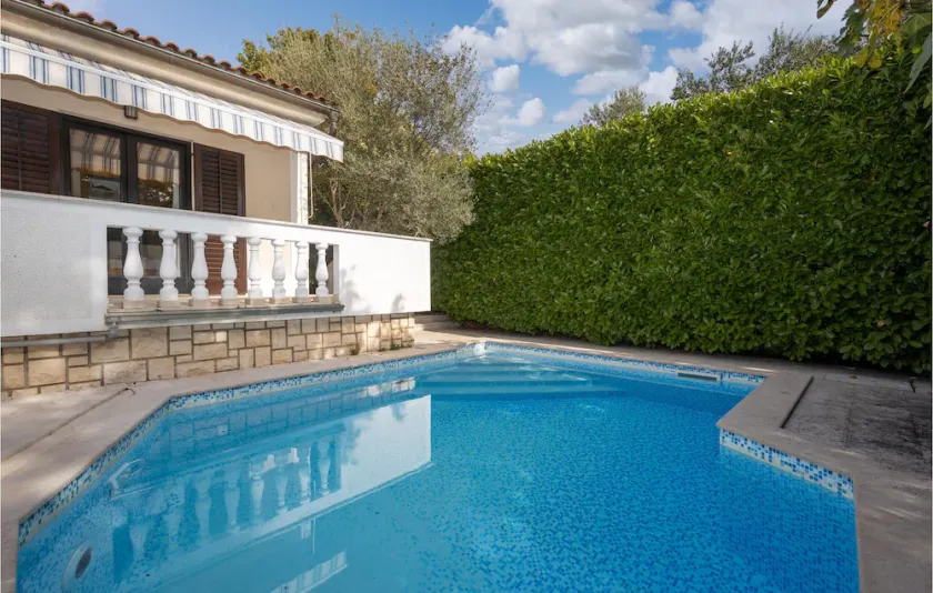 Beautiful home in Krk - Image 1
