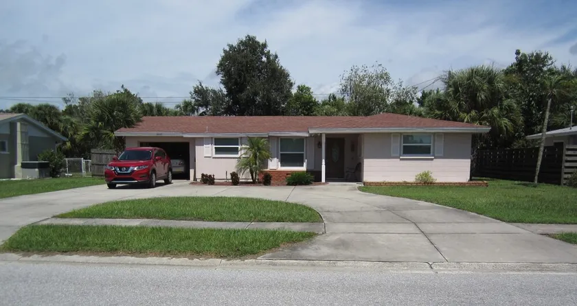 Home for vacation rental in Sarasota, FL - Image 1