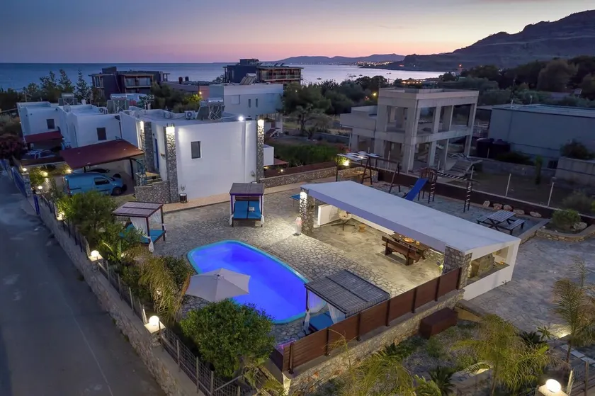 Villa Maripaul a 120 metros del mar - Image 1