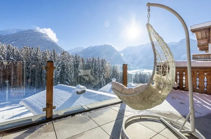 Chalet in Neukirchen near Wildkogel Ski Arena - Image 1