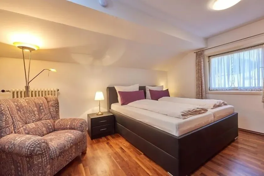 Comfortable three-room vacation apartment with kitchen and south-facing balcony - Image 1