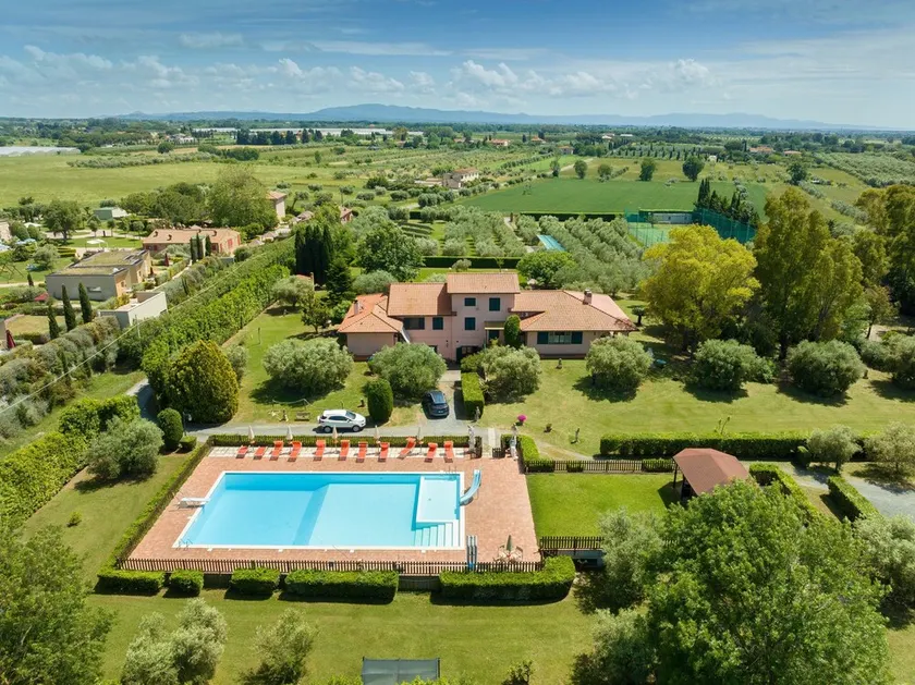 Villa \"Tenuta Vallegaia\" mit Meerblick, privatem Pool und WLAN - Image 1