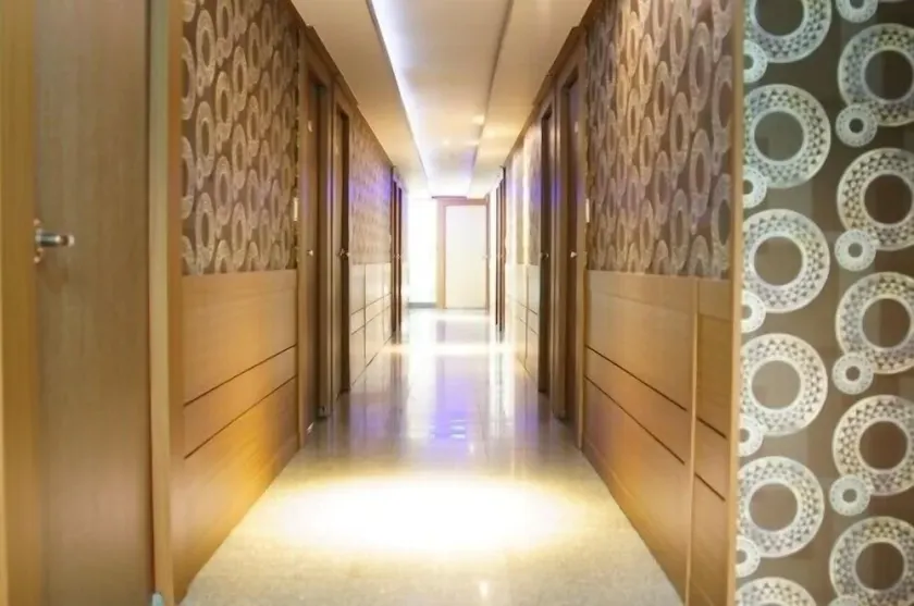 Morice Hotel - Image 1