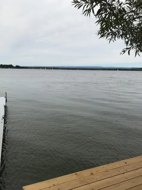 Come enjoy our quaint home across the street from the lake - Image 1