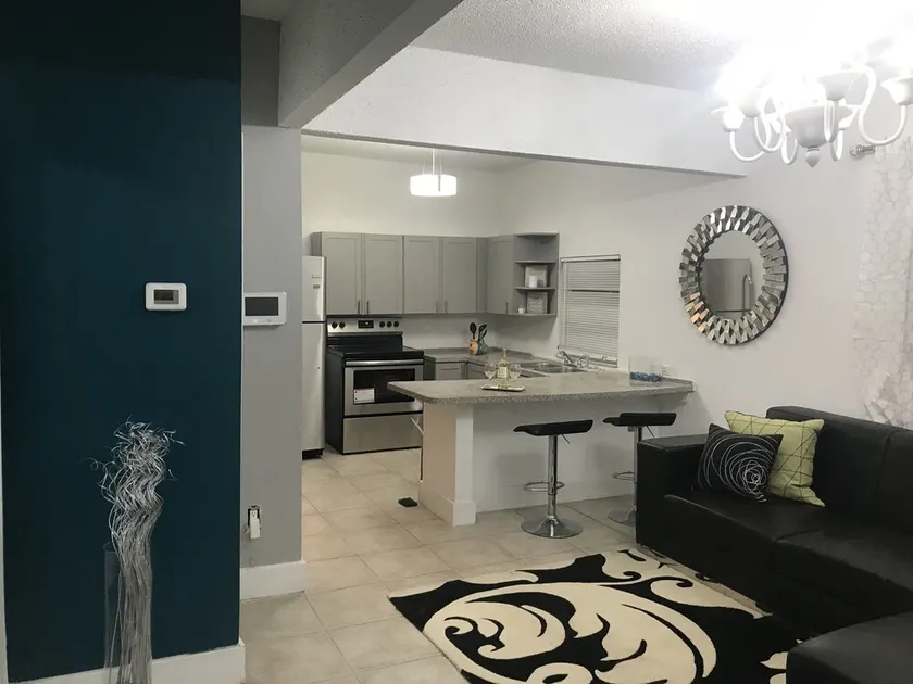 PREÇOS DE FERIADO Thru Primavera-Lindo luxuoso 4 Quarto Casa - Image 1