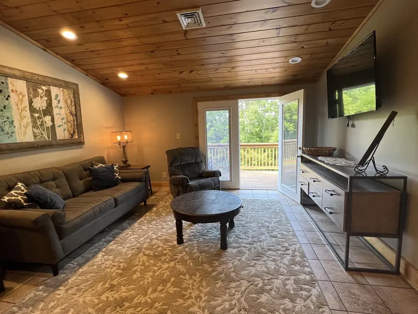 Dutch Hill Manor II, NEW construction, upscale, near ASV and CDP, 2 of 2 units - Image 1