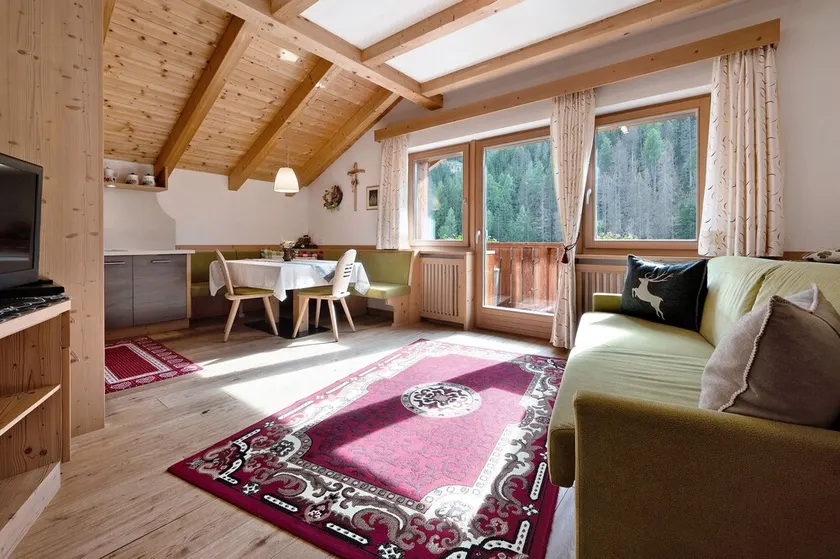 Apartamento Lüch da Mirio App Fanes com vista para a montanha, jardim e Wi-Fi - Image 1