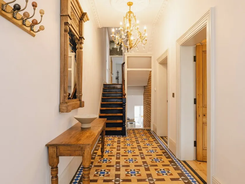 33 Lorne Street - Image 1