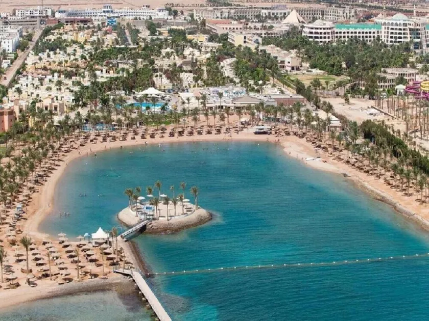 Hostgool Beach Chalets Mirage bay resort & aqua park - Image 1