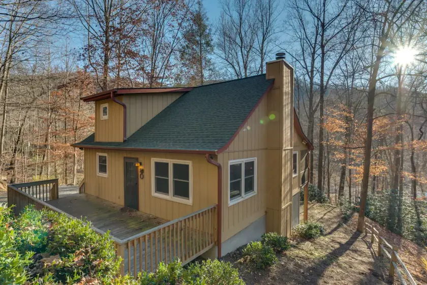 Caba��a Bear Creek | Rodeado de naturaleza | 25 min. a TIEC | 40 min. a Asheville - Image 1