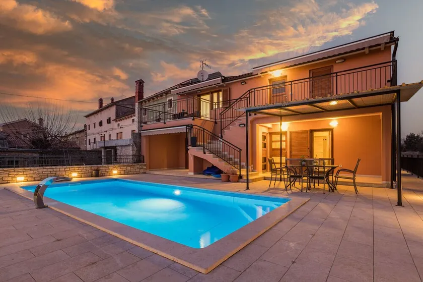 Villa Ana in Central Istria for 12 persons with private saltwater Pool - Image 1