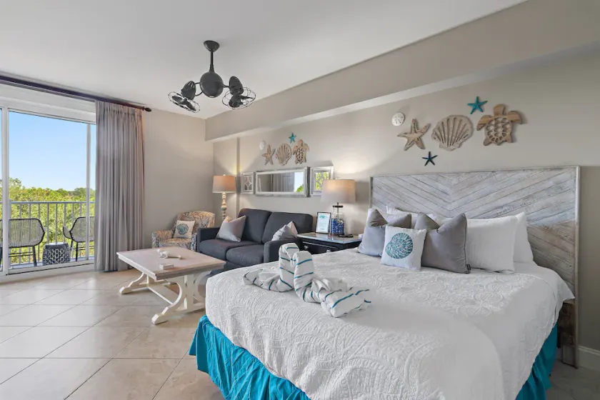 Beachy Sandestin studio, walk to Baytowne Wharf - Image 1