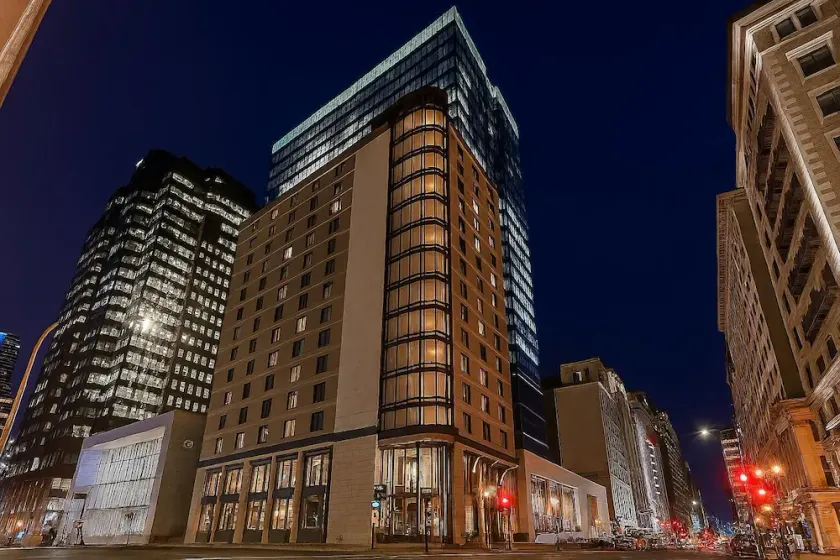 Metcalfe Hotel Montréal by Gray Collection - Image 1