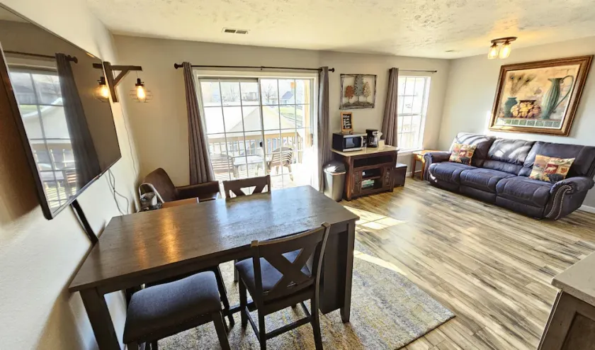 Moose Mountain Walk-in Suite! Remodeled! Free Resort Amenities! Excellent Rates! - Image 1