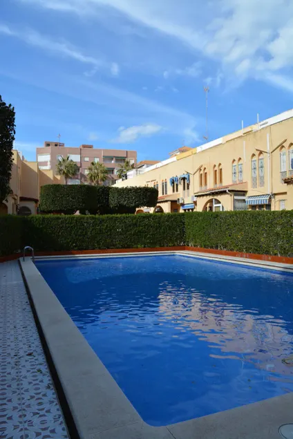 House + Pool + Parkering + Playa - Image 1