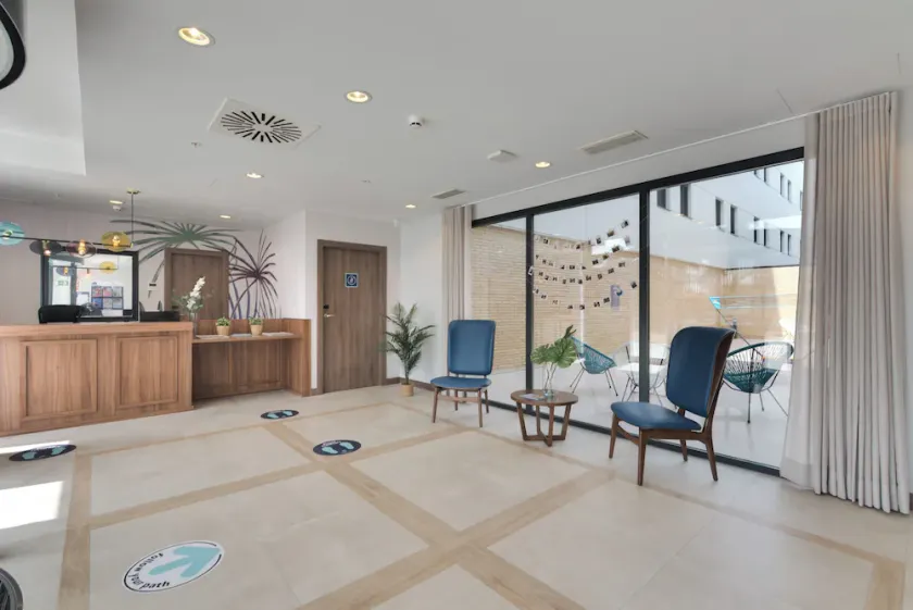 Livensa Living Salamanca Parking Free - Image 1