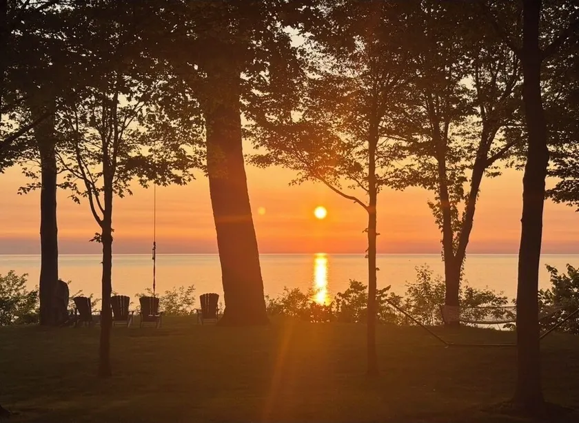 Vacker strand Lyxigt hem vid Lake Michigan, sandstrand, pool, badtunna - Image 1