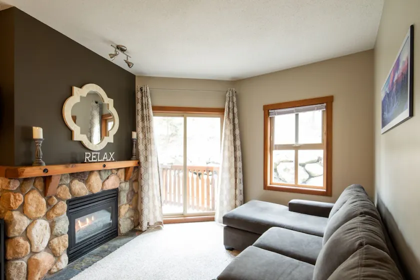 Ski in, Ski out Fireside Retreat  - Image 1