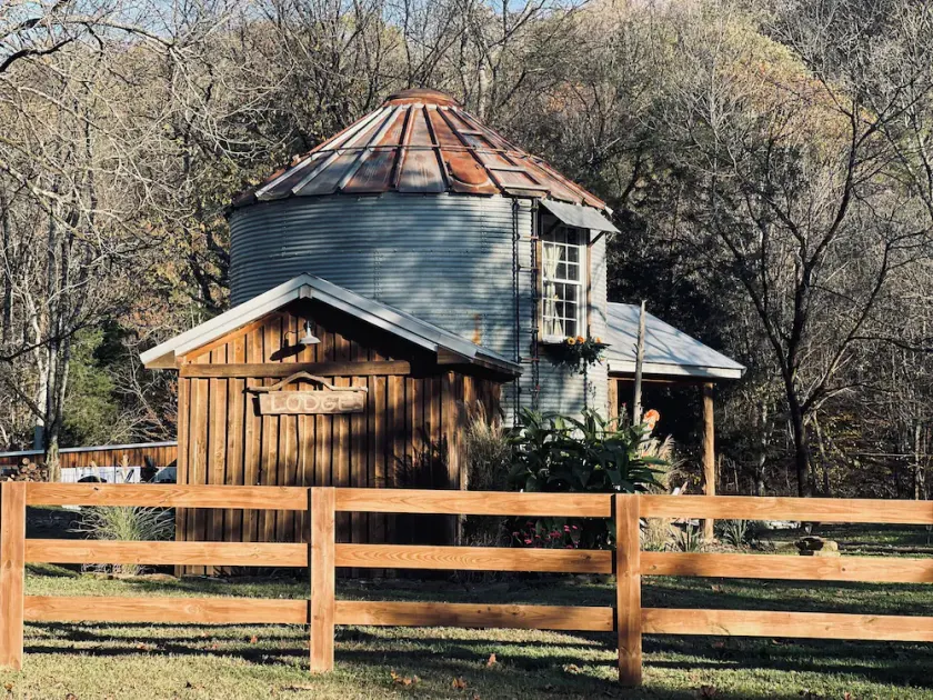 The Lodge Grain Bin at Goose Creek Farm in Cornersville TN - Image 1