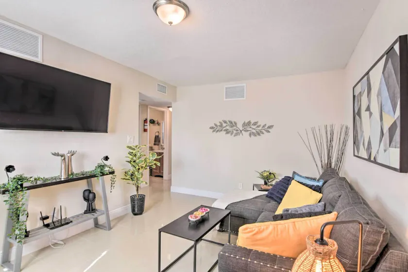 Fort Lauderdale Apt Near Beaches & Shopping! - Image 1