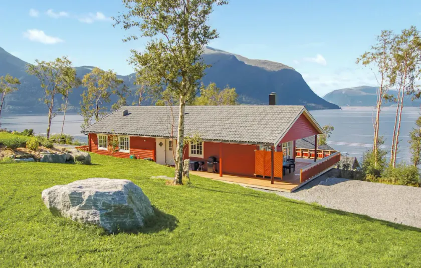 Maison confortable de 4 chambres à Hundeidvik - Image 1