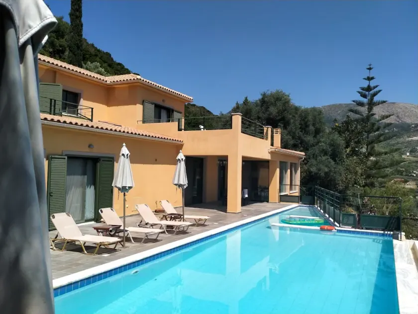 Villa Anemoni-Belle villa familiale, Piscine à débordement, WiFi, A / C, à proximité des installations - Image 1