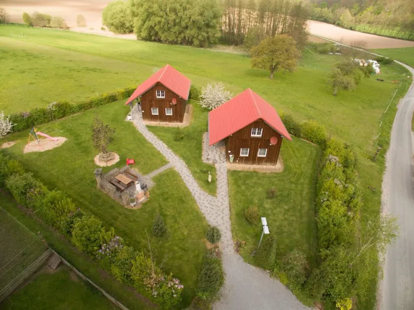 Lovely vacation home in beautiful natural surroundings with a large garden. - Image 1