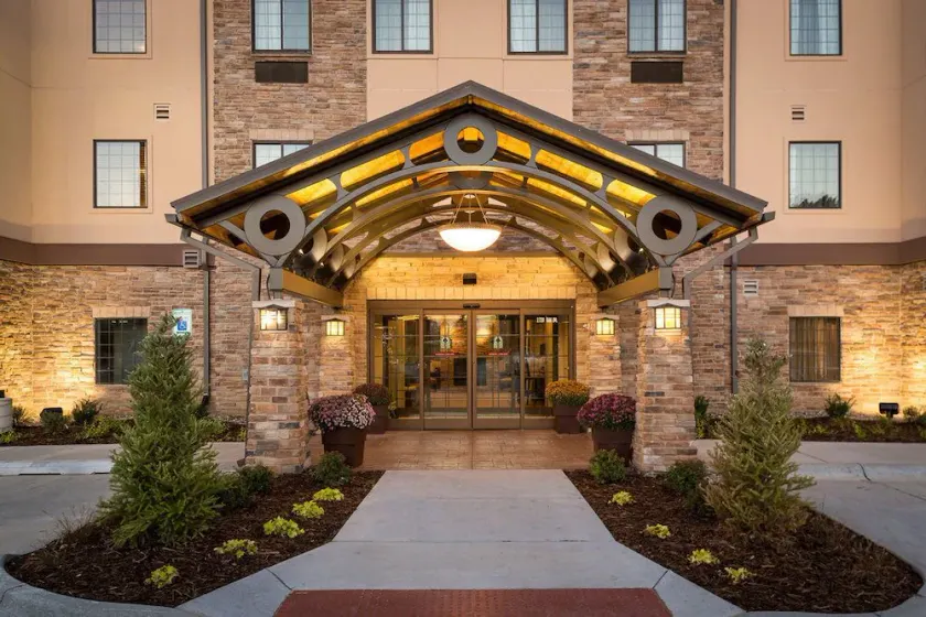 1 Bedroom | Free Breakfast. Indoor Pool - Image 1