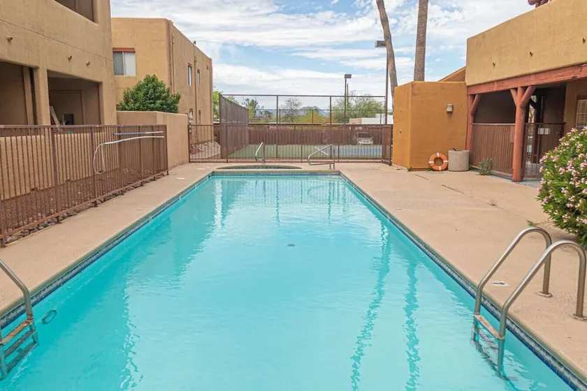 Casa Club Condo - Image 1