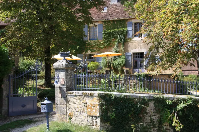 Maison de Maitre + lille hus Perigourdine til 12 personer i kausen - Image 1
