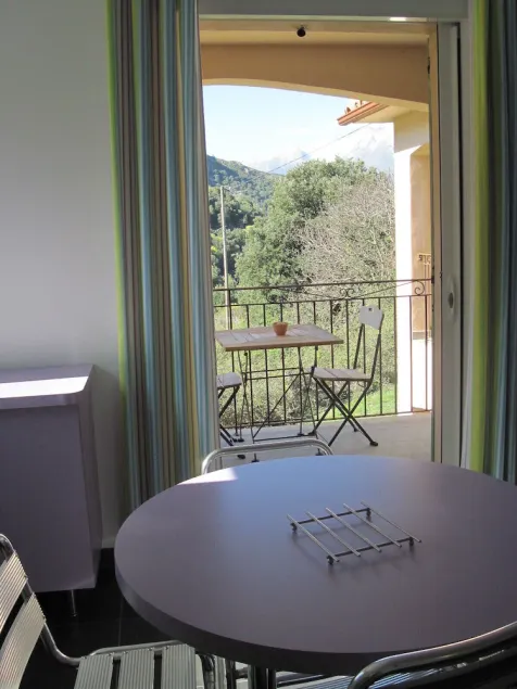 NICE APARTMENT IN HAMLET 700 M / north pond, fiber, solar hot water - Image 1
