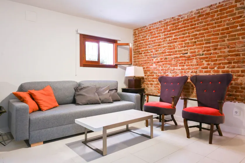 GARDEN House Downtown MADRID CENTRO-IFEMA-AEROPUERTO. 2 ROOMS 6 PAX GARDEN - Image 1