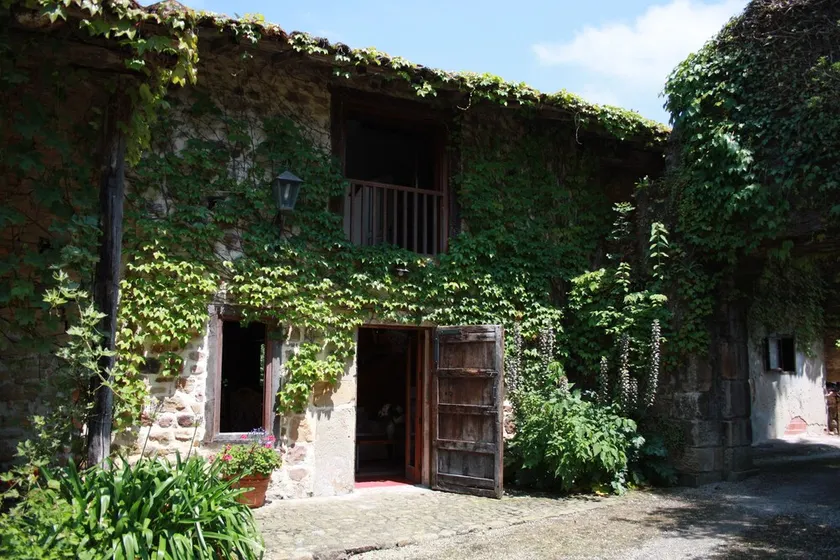 Charmantes Ferienhaus auf dem Landsitz Palacio de Hualle, wenige Minuten von den Stränden entfernt, in der Nähe von Comillas - Image 1