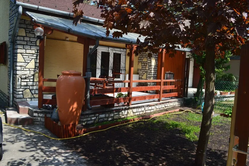 Cozy holiday home in Balatonszeplak So 200m to the Balaton footpath - Image 1