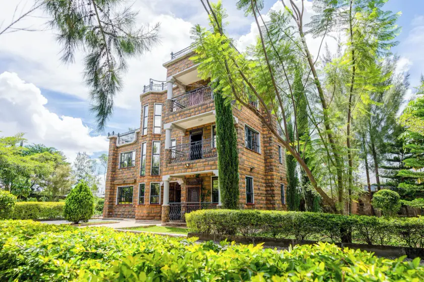 Kilimambogo Villa with a view - Image 1