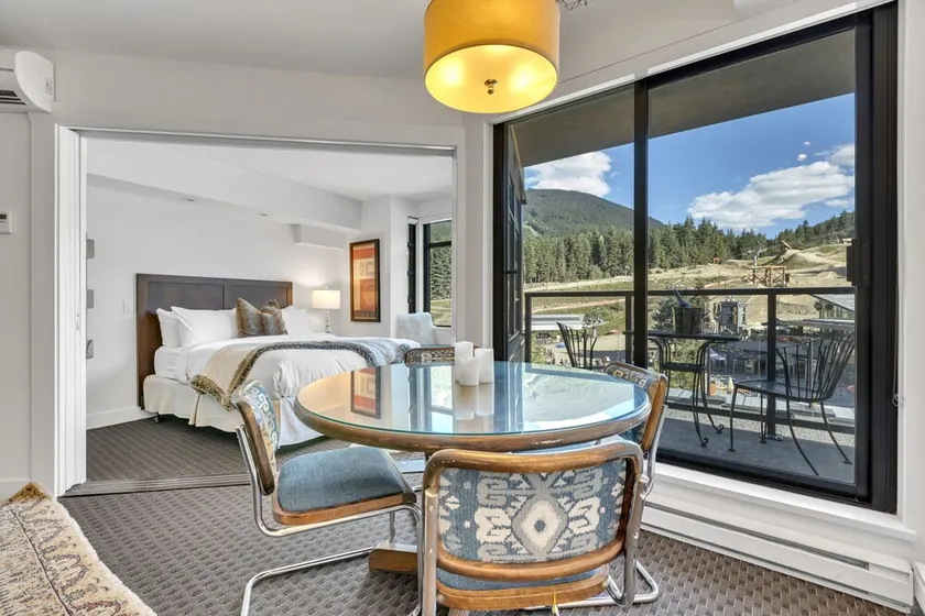 BEST Location! Stunning Mountain Views, Ski-in/Ski-out, Base of both lifts!⛷🚠 - Image 1